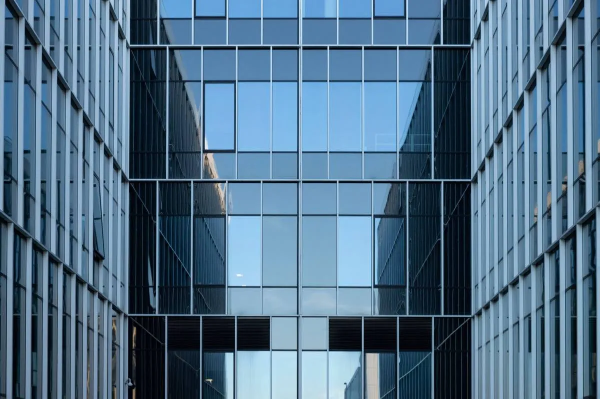 Commercial Storefront & Curtain Wall in Long Beach, CA